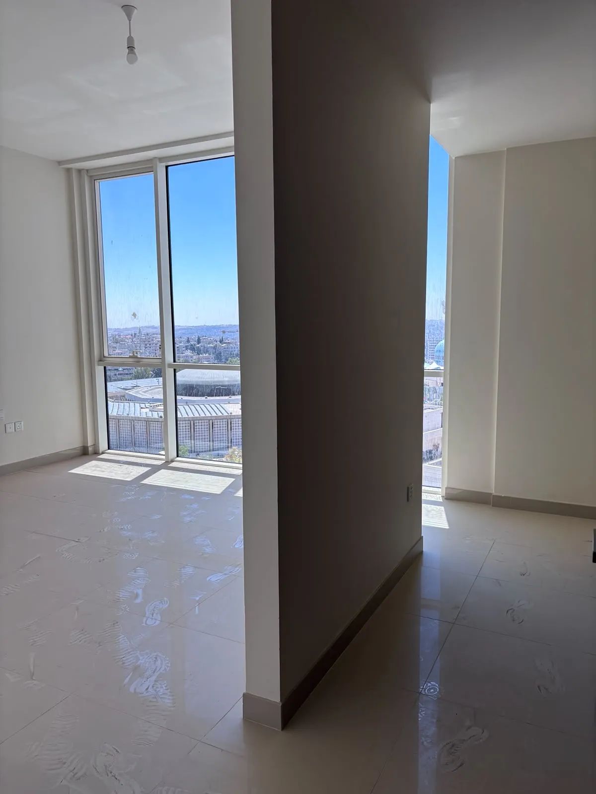 Apartment 707