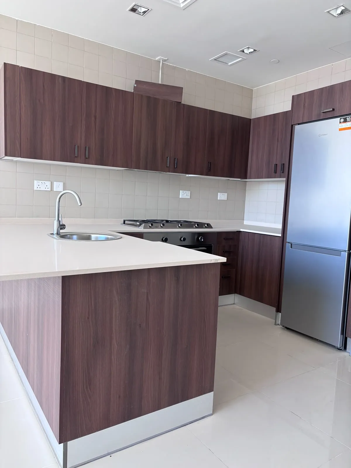 Apartment 706